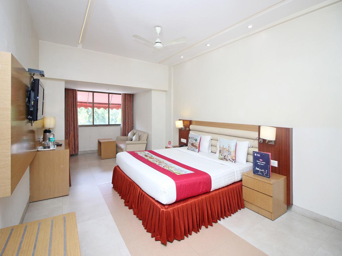 Hotel Mb International Palace Side Mysore Eksteriør bilde