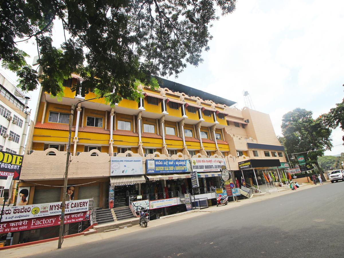 Hotel Mb International Palace Side Mysore Eksteriør bilde
